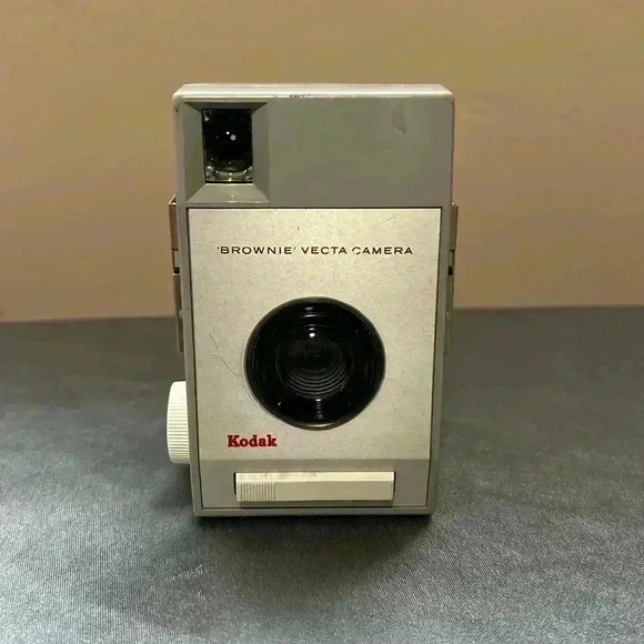 Kodak Other - Kodak Brownie Vecta Camera